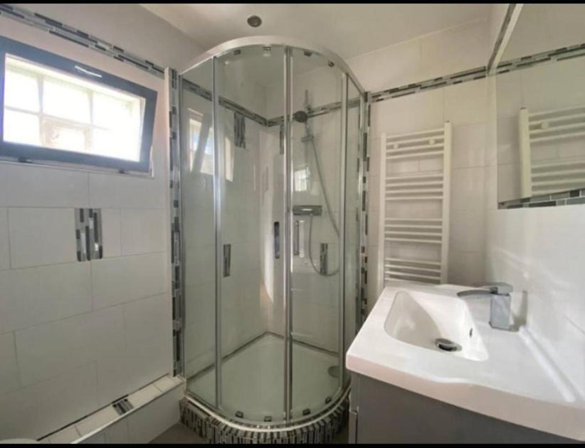 Chambre Pinky Elisabeth Proche Paris Apartment Stains Bagian luar foto