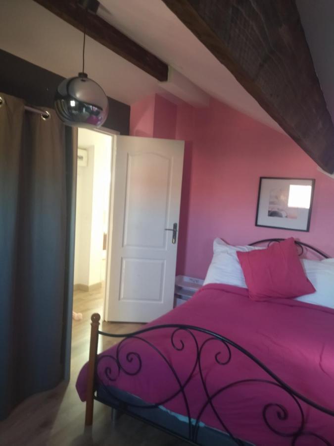 Chambre Pinky Elisabeth Proche Paris Apartment Stains Bagian luar foto